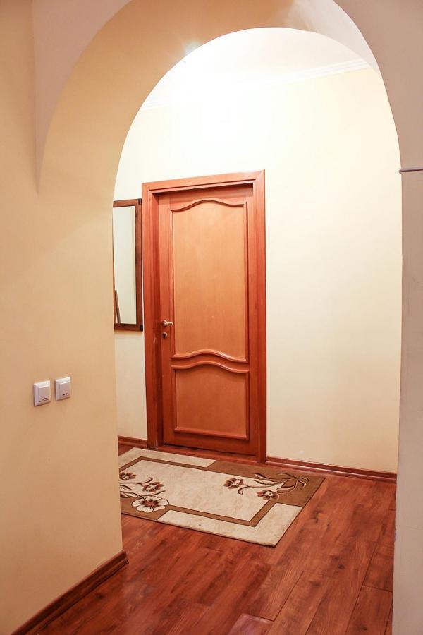Apartament Tolebaeva 65 Ałma Ata Zewnętrze zdjęcie