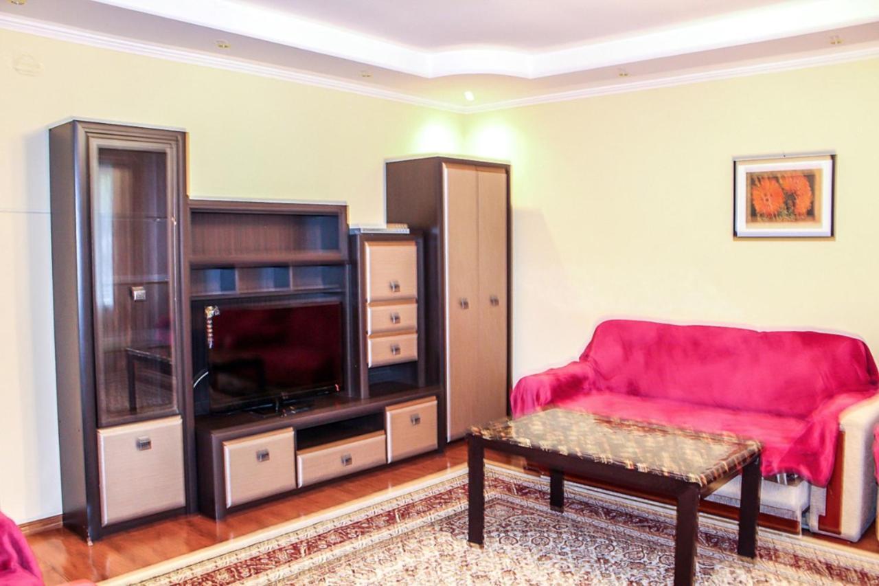 Apartament Tolebaeva 65 Ałma Ata Zewnętrze zdjęcie